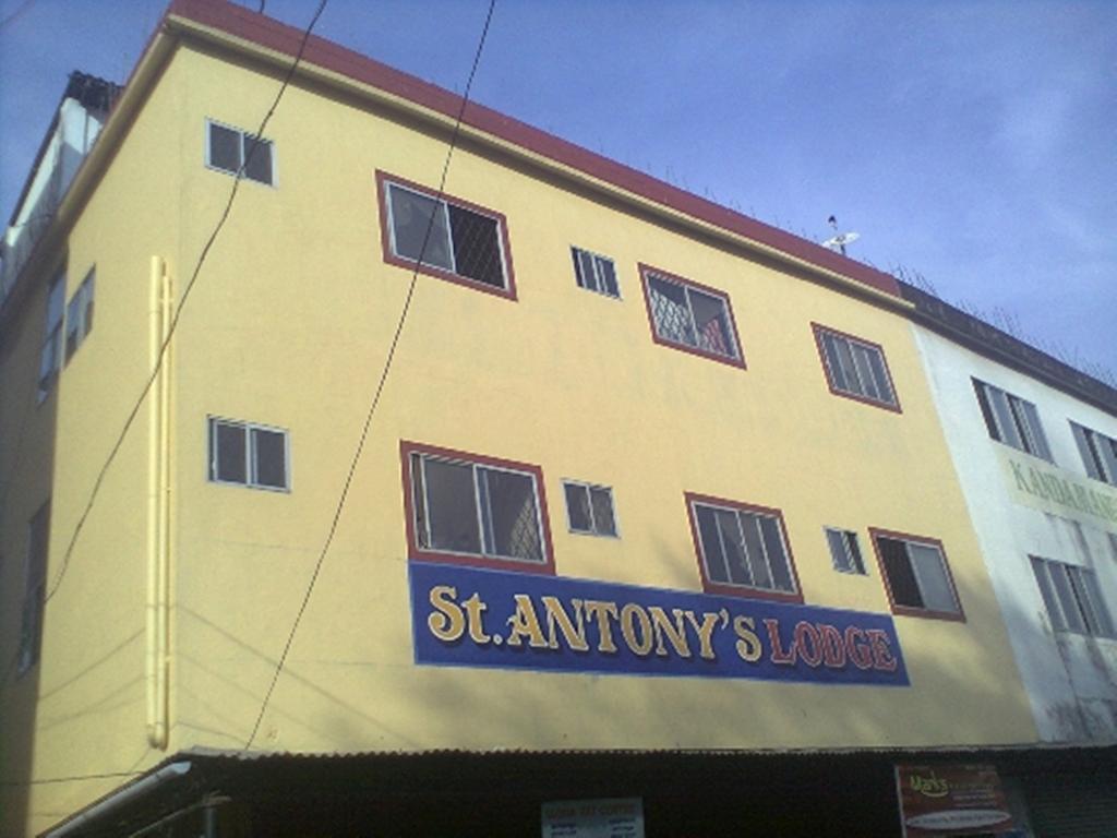St. Antonys Lodge Kochi Екстер'єр фото
